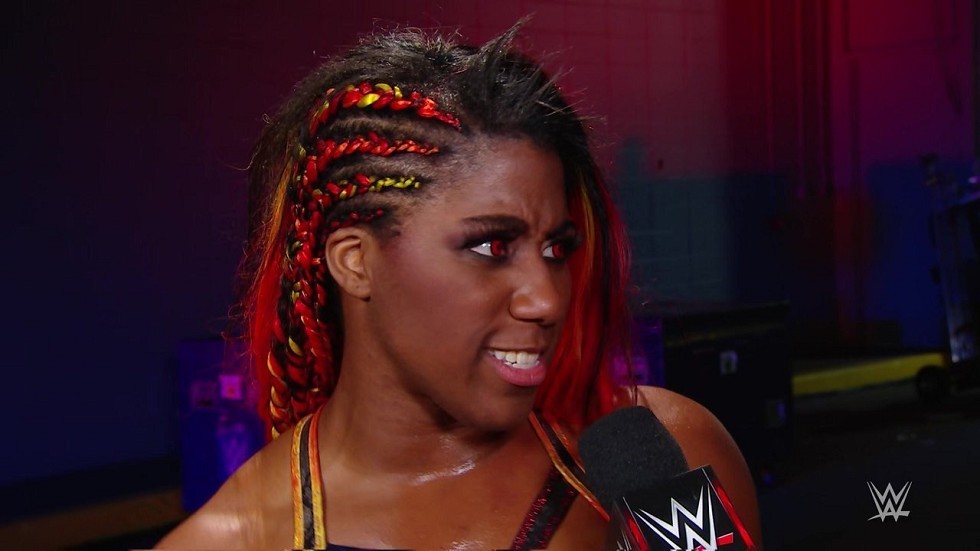 La ausencia de Ember Moon se debería a un problema dental