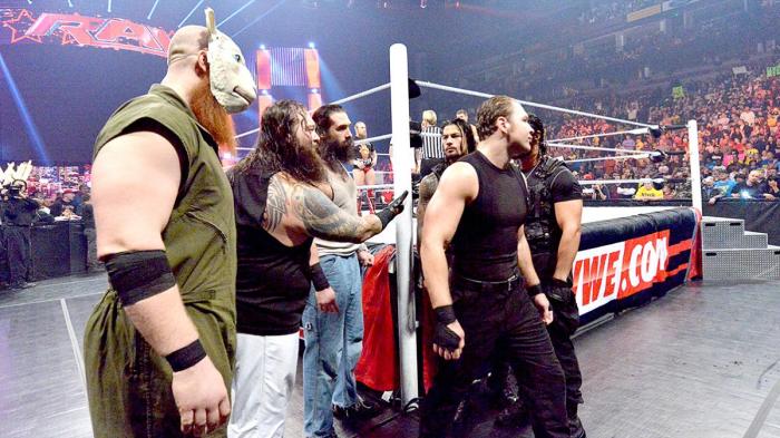 The Wyatt Family y The Shield