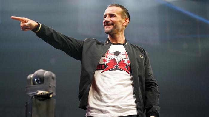 FOX, molesta con WWE por la contratación de CM Punk por parte de AEW