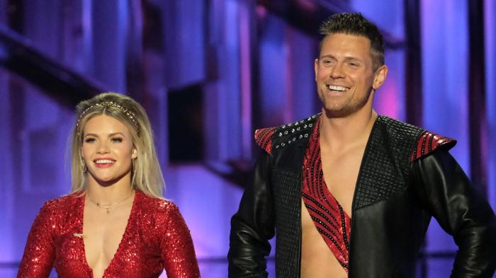 The Miz y Witney Carson