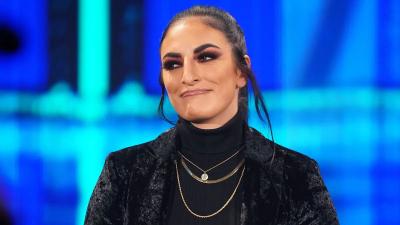 Sonya Deville