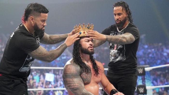 Roman Reigns, The Usos