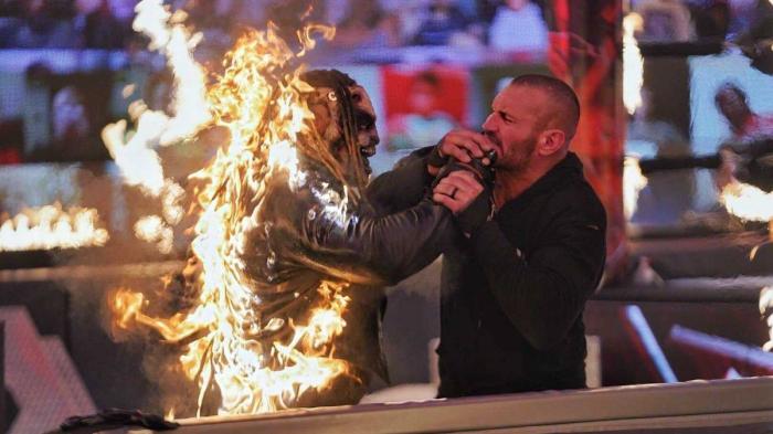 Bray Wyatt vs. Randy Orton