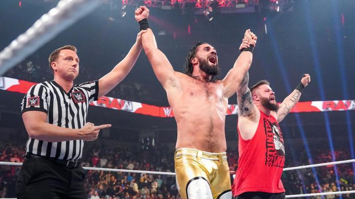 Seth Rollins y Kevin Owens (RAW)