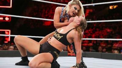 Alexa Bliss y Ronda Rousey