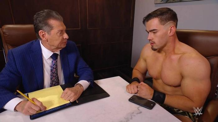 Austin Theory y Vince McMahon