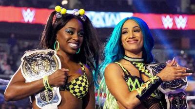 Naomi y Sasha Banks