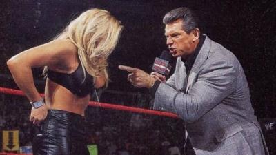 Trish Stratus y Vince McMahon