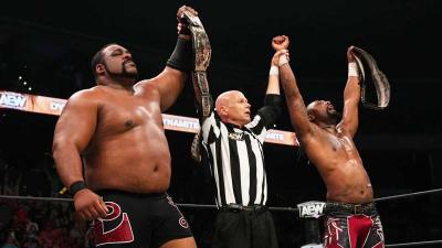 Swerve in Our Glory (Keith Lee y Swerve Strickland)
