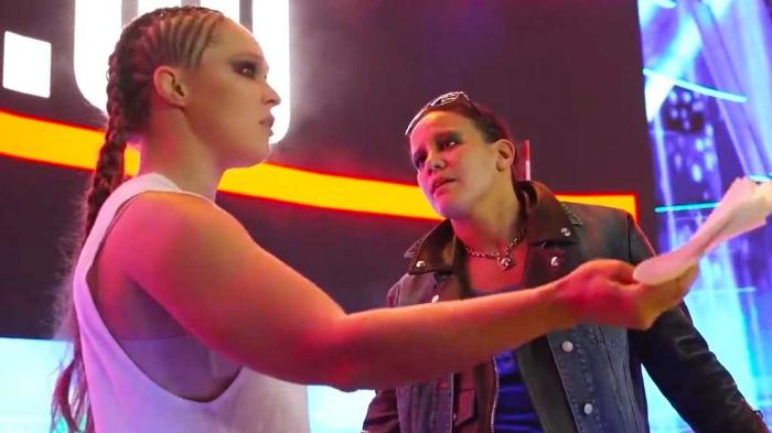 Ronda Rousey y Shayna Baszler 