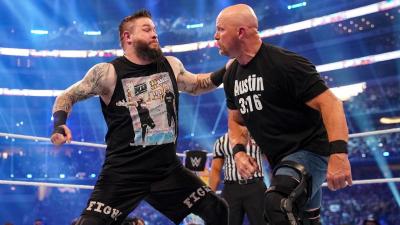 Kevin Owens y Steve Austin (WWE)