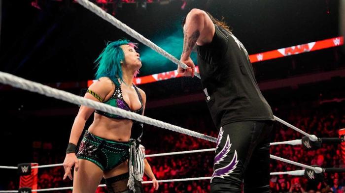 Resultados WWE Monday Night Raw 12 de diciembre de 2022