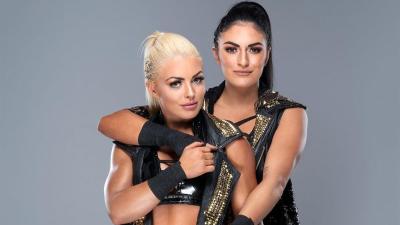 Mandy Rose y Sonya Deville