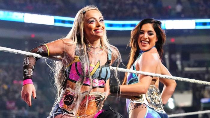 Raquel Rodriguez Liv Morgan retuvieron los Campeonatos en Parejas de Mujeres en WWE SmackDown