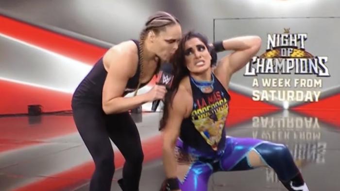 Ronda Rousey y Shayna Baszler