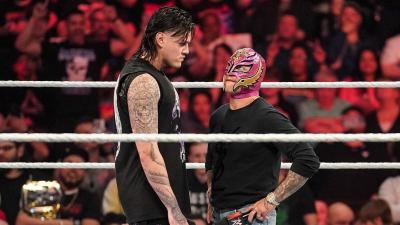 Rey y Dominik Mysterio