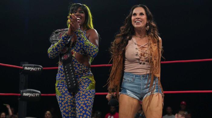 Trinity y Mickie James