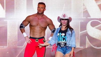 Nick Aldis y Mickie James