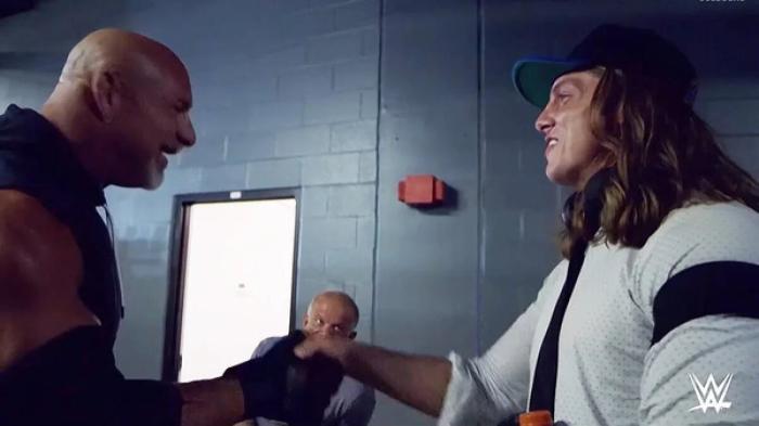 Matt Riddle y Goldberg
