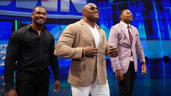 Bobby Lashley y Street Profits