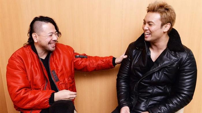 Shinsuke Nakamura muestra su apoyo a Kazuchika Okada por su marcha de Japón