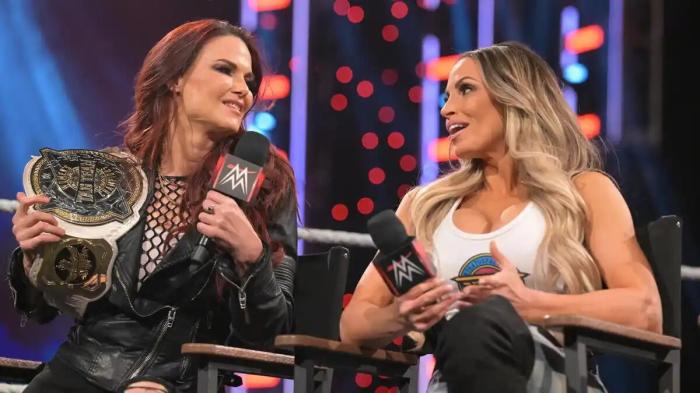 Lita y Trish Stratus