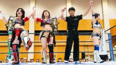 STARDOM