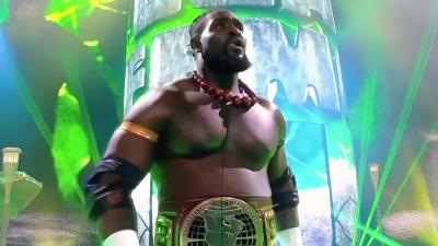Big E ve a Oba Femi como un futuro campeón mundial de WWE