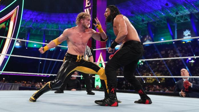 Logan Paul vs Roman Reigns