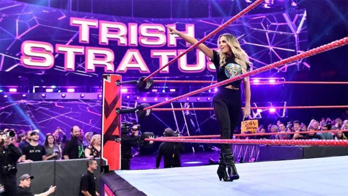 Trish Stratus pensó que nunca conseguiría que Lil Kim pondría voz a su tema de entrada en WWE