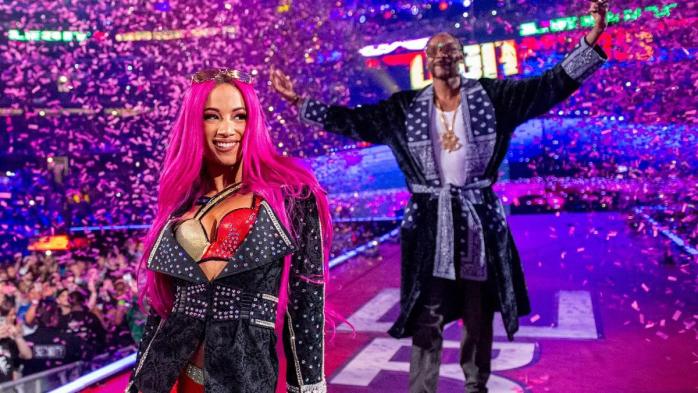 Sasha Banks y Snoop Dogg