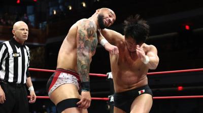 Ricochet y Katsuyori Shibata