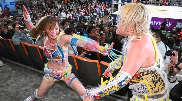 Mayu Iwatani y Nanae Takahashi
