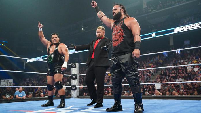 JC Mateo y Jacob Fatu