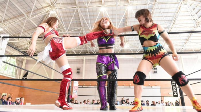 Miku Aono, Yuuka Yamakazi y Seri Yamaoka
