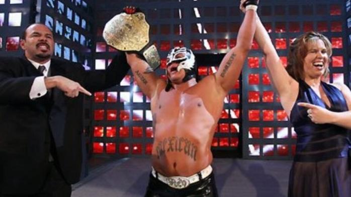 Chavo Guerrero, Rey Mysterio y Vickie Guerrero