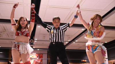 Miku Aono y Mayu Iwatani