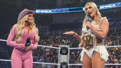 Trish Stratus y Tiffany Stratton Trish Stratus y Tiffany Stratton