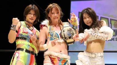 MARIGOLD: Seri Yamaoka, Mayu Iwatani y Shinno MARIGOLD: Seri Yamaoka, Mayu Iwatani y Shinno