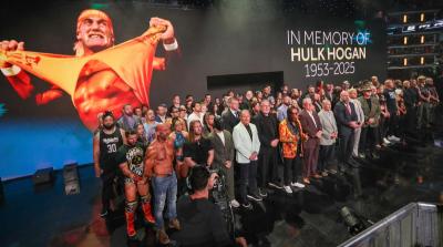 Homenaje a Hulk Hogan en WWE SmackDown Homenaje a Hulk Hogan en WWE SmackDown