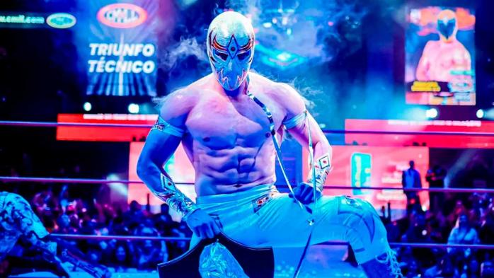 Mascara Dorada