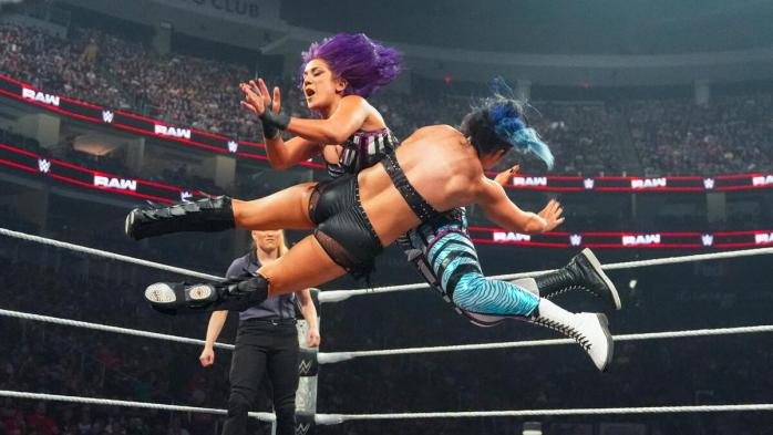 Bayley y Lyra Valkyria