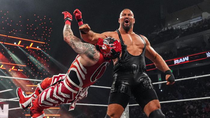 WWE Raw