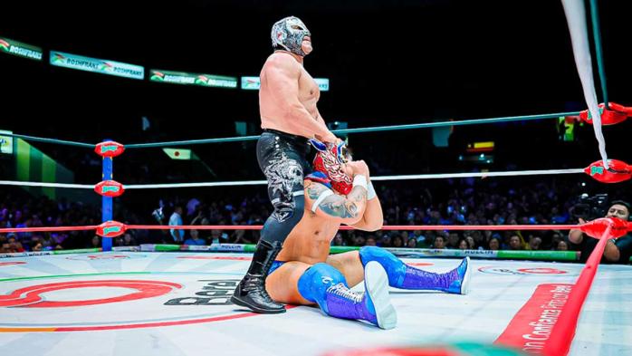 CMLL