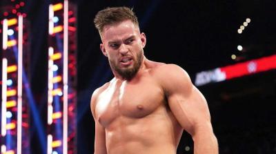 La superestrella de WWE Austin Theory