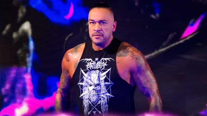 Damian Priest regresa a SmackDown para atacar a Aleister Black Damian Priest regresa a SmackDown para atacar a Aleister Black