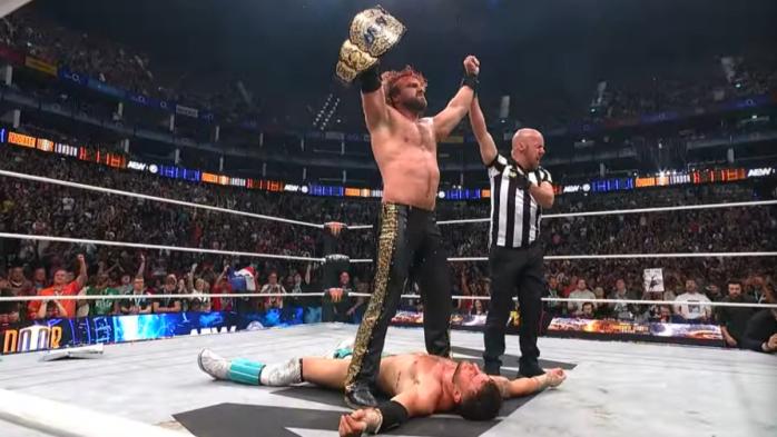 Adam Page retiene el Campeonato Mundial ante MJF en AEW x NJPW Forbidden Door 2025 Adam Page retiene el Campeonato Mundial ante MJF en AEW x NJPW Forbidden Door 2025