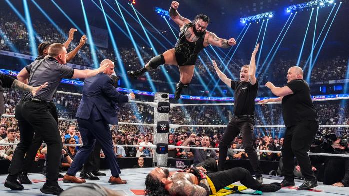 Roman Reings vs. Bronson Reed 