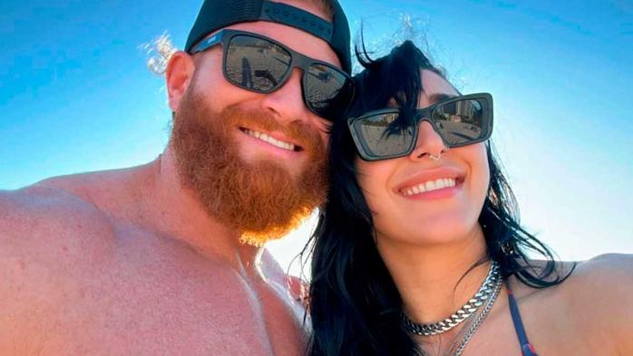 Buddy Matthews reacciona al acoso que sufrió Rhea Ripley en París Buddy Matthews reacciona al acoso que sufrió Rhea Ripley en París