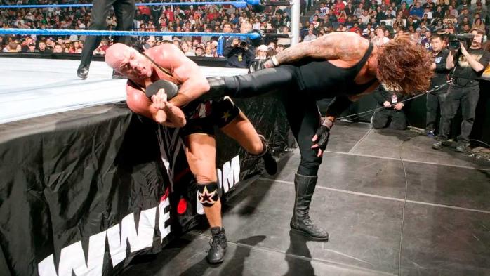 The Undertaker revive el caos tras un error en SmackDown: "Vince McMahon Estaba fuera de sí" The Undertaker revive el caos tras un error en SmackDown: "Vince McMahon Estaba fuera de sí"